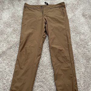 Lulu Lemon ABC Chino Pants Mens - 33 waist